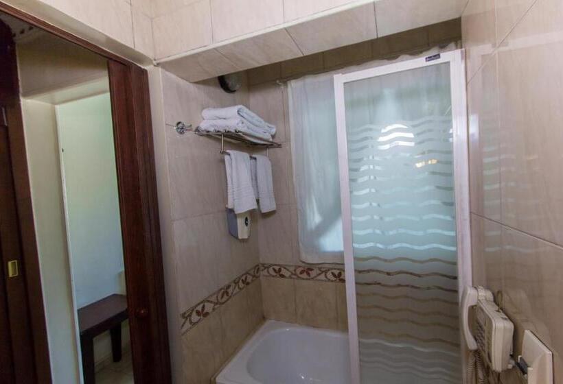 Deluxe room with river view, Philae Hotel Aswan