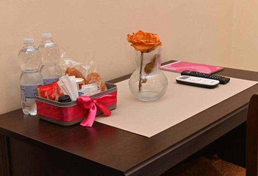 اتاق استاندارد با بالکن, B&b A Capua   I Portici Del Centro