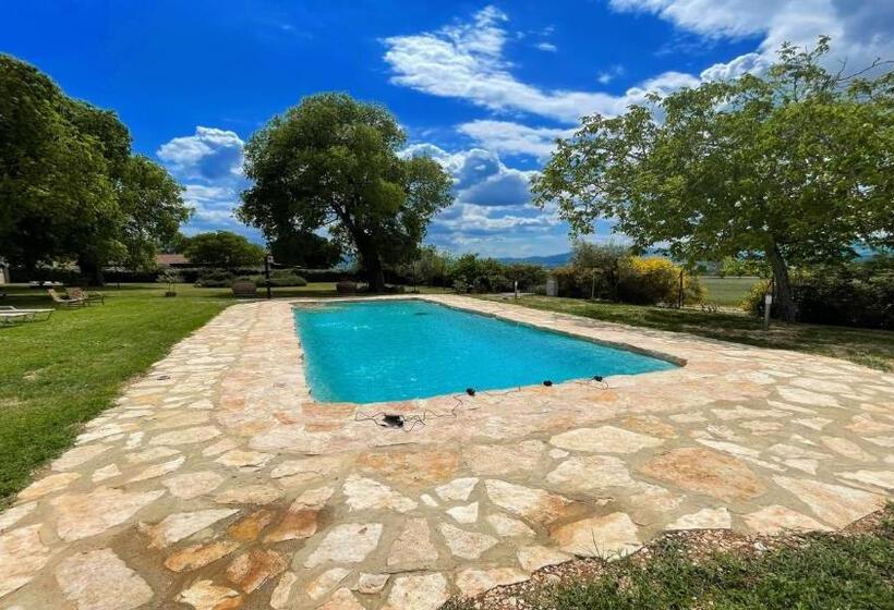 Дом 1 Спальня, Exclusive Pool Open All Year Spoleto Biofarm Slps 8 Village Shops, Bar1 Km 3
