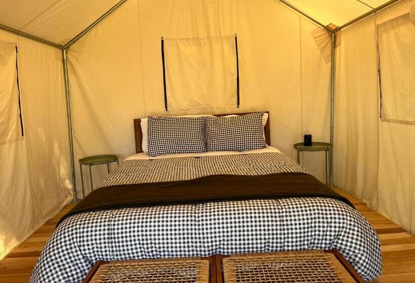 Standard Tent, Lopez Farm Cottages & Tent Camping