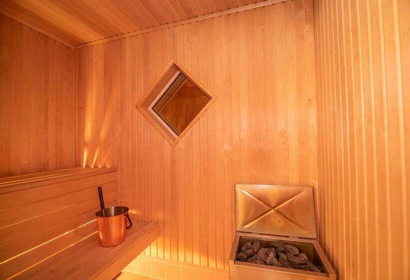 Люкс, Grand Arctic Resort