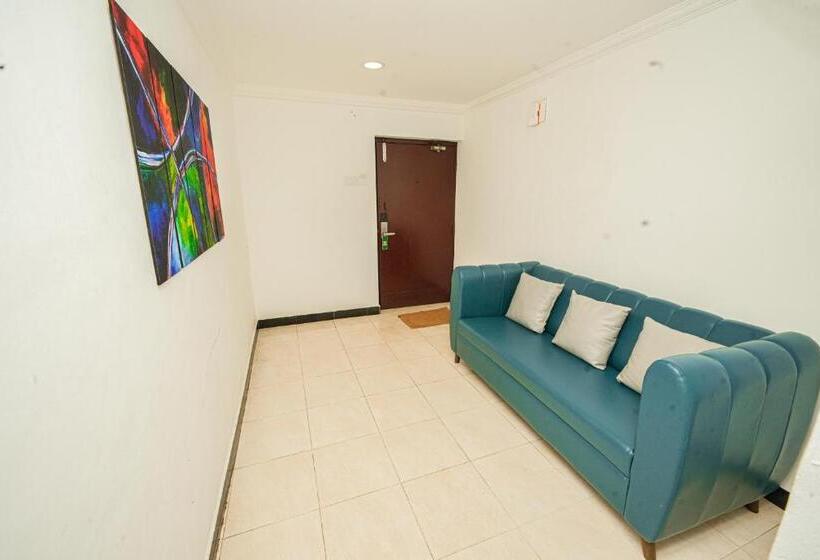 Люкс Повышенной Комфортности, Shelter Beach Resort