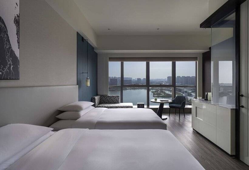 اتاق استاندارد با چشم‌انداز دریاچه, Hyatt Centric Lakeside Ningbo