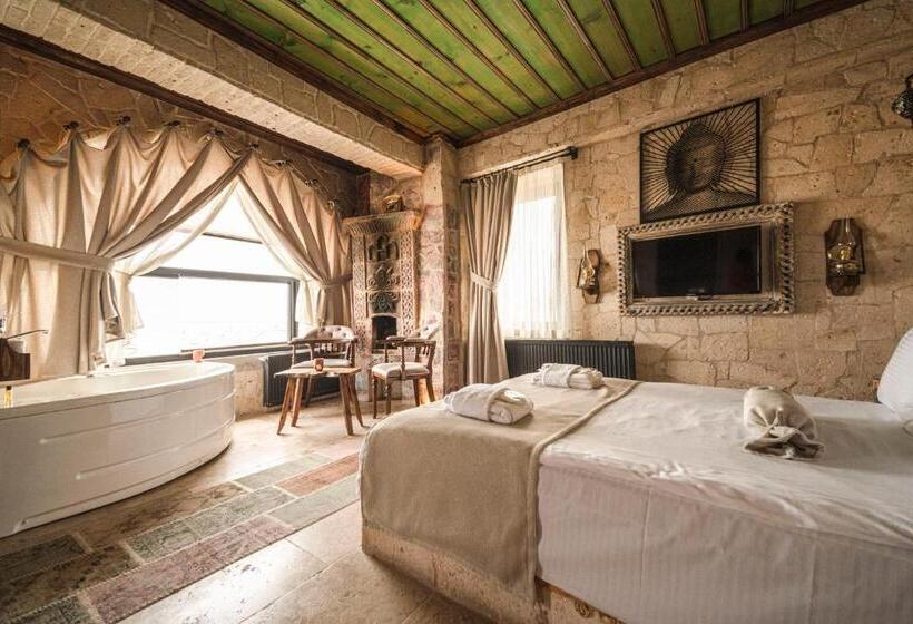 발코니가 있는 스위트, Lunas Cappadocia