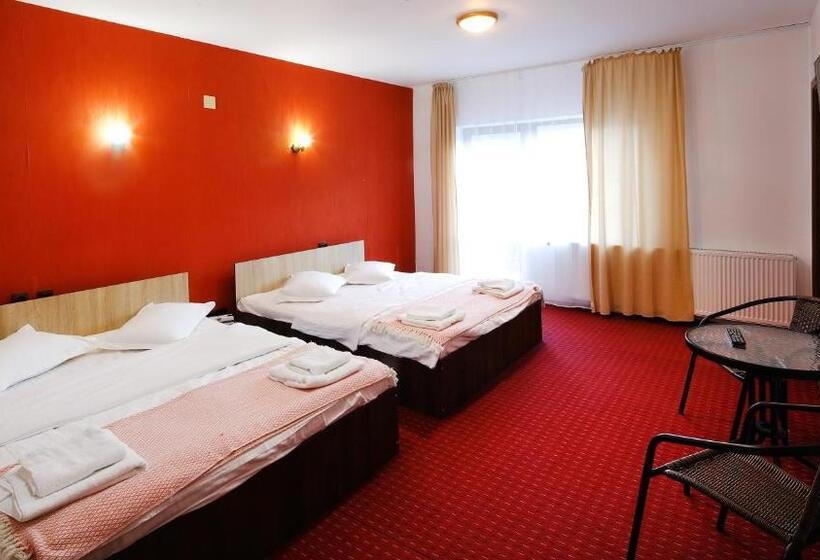 Трехместный Номер Классика, Pensiunea Montan Din Bran,sat Simon Spa Indoor