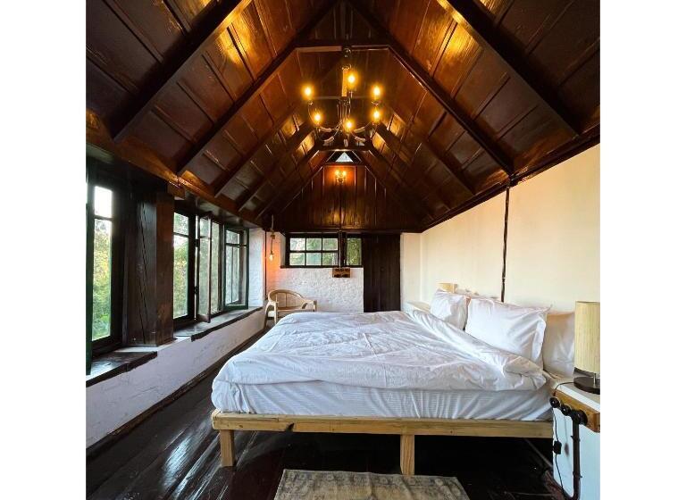 스탠다드 룸 킹사이즈 침대, Mulberry House