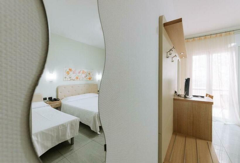 Трехместный Номер Комфорт, Nicolaus Club La Giurlita