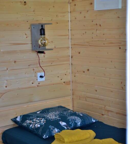 Семейный Номер, Le Camp Du Fauconnier