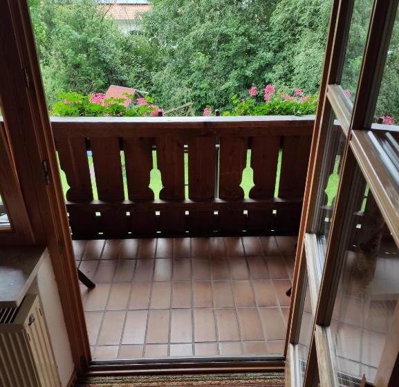 Апартаменты 2 Спальни, Pension Weißer Hirsch