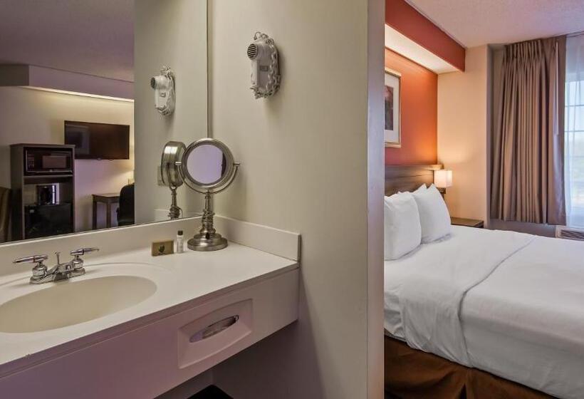 Стандартный Номер Кровать Кинг, Charlevoix Inn & Suites Surestay Collection By Best Western