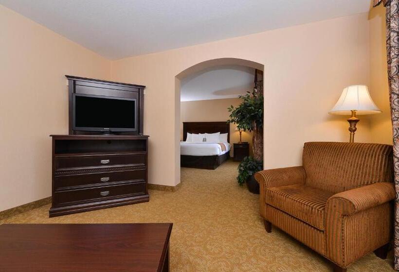 Люкс Кровать Кинг, Comfort Inn & Suites Mcminnville Wine Country