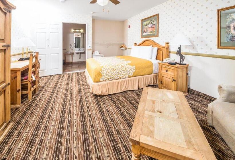 Номер Стандарт Адаптированный для Инвалидов, Days Inn By Wyndham Lebec