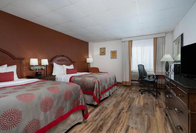 ２ダブルベッドのスタンダードルーム, Ramada By Wyndham Albert Lea