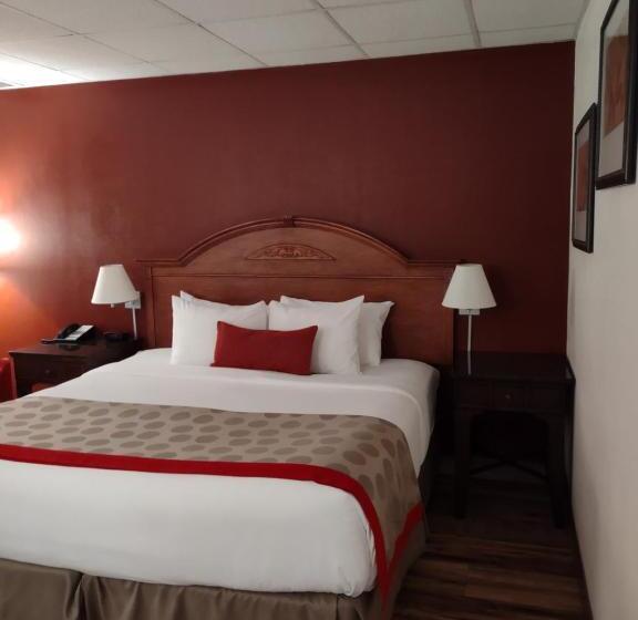 2 Bedroom Suite Pool View, Ramada By Wyndham Albert Lea