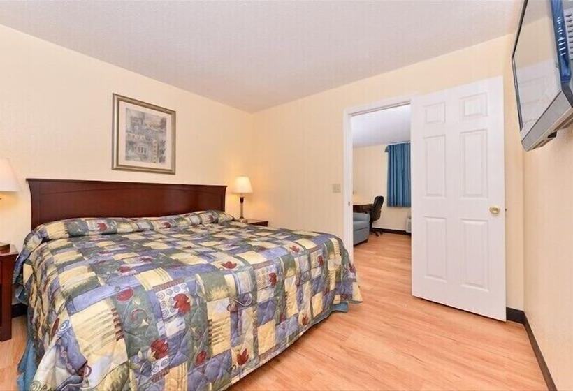 Люкс, Tower Inn And Suites Of Guilford / Madison