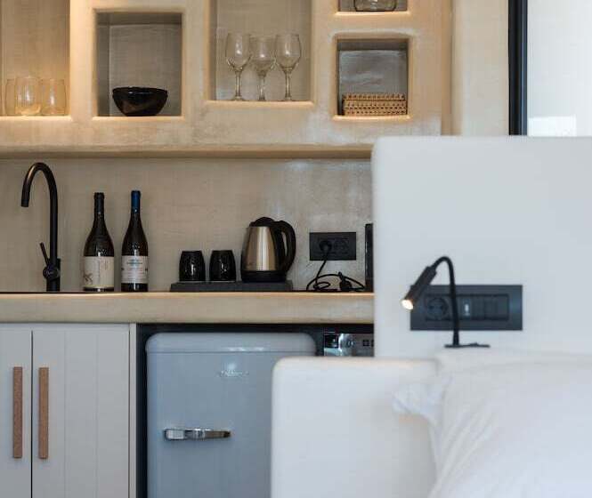 Deluxe Suite Sea View, Elements Cozy Suites
