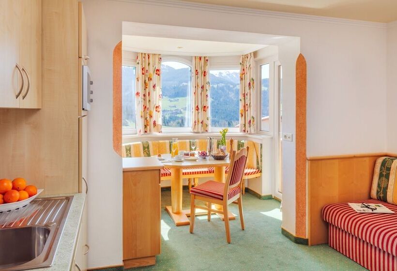 Семейные Апартаменты 3 Спальни, Apparthotel Talhof, Restaurant, Pool Und Spa