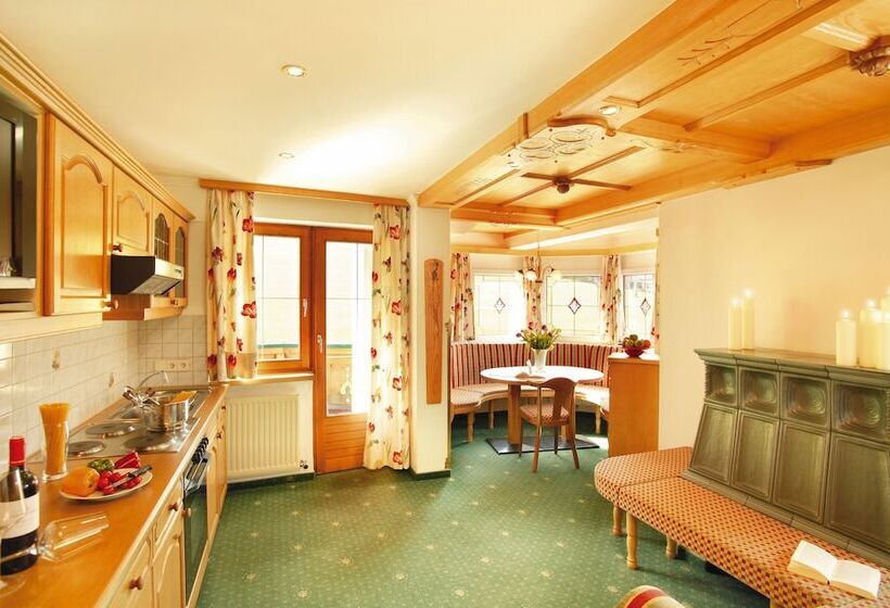 Семейные Апартаменты 3 Спальни, Apparthotel Talhof, Restaurant, Pool Und Spa
