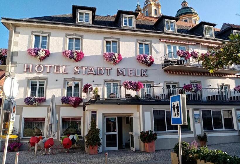 سوییت خانوادگی, Stadt Melk