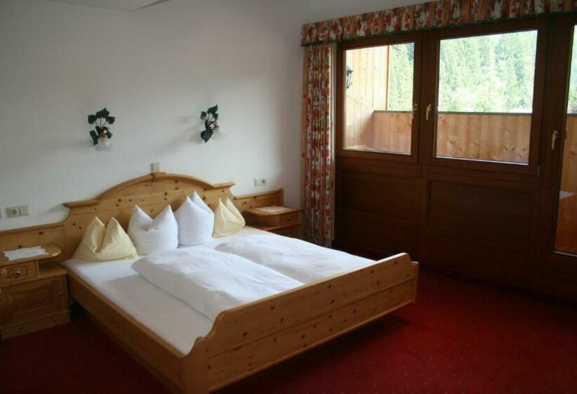 Номер Стандарт, Traditionsgasthof Weißbacher