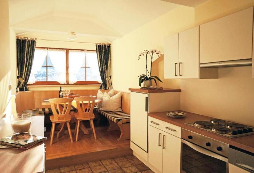 آپارتمان 2 خوابه با بالکن, Aparthotel Landhaus St. Joseph