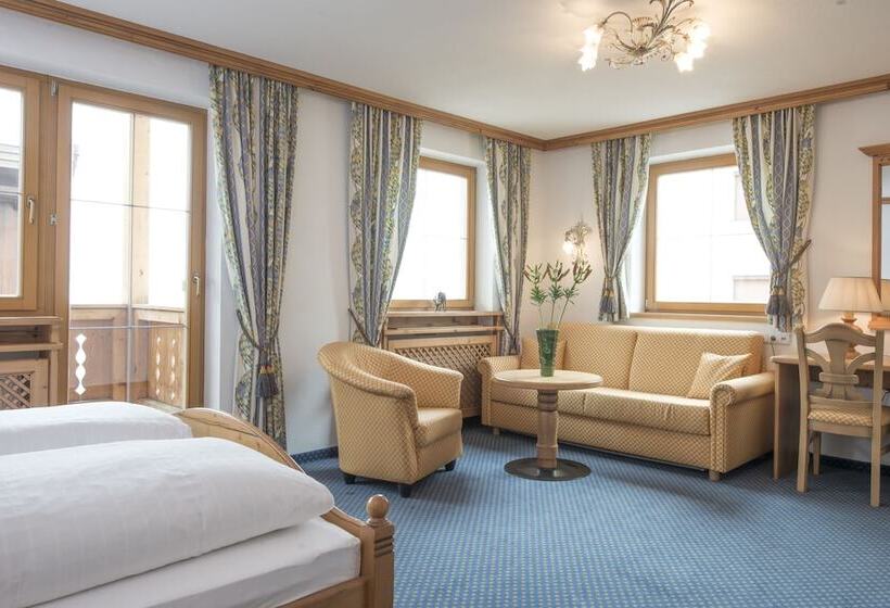 Deluxe Room Mountain View, Maiensee