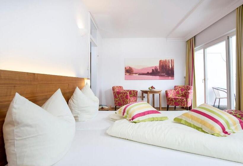 آپارتمان 2 خوابه با بالکن, Seehotel Astoria