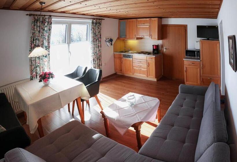발코니가 있는 2 베드룸 아파트, Appartements Ferienwohnungen Alpenblick
