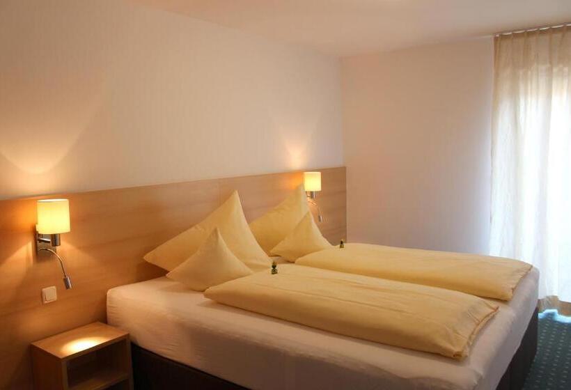 Апартаменты 2 Спальни, Pension Falkensteiner