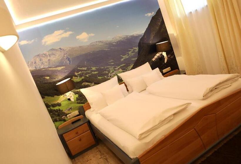 Семейные Апартаменты 3 Спальни, Berghotel Hois