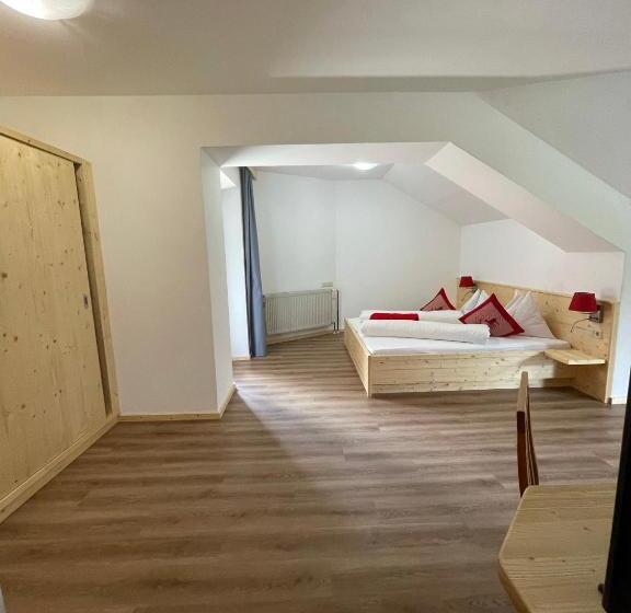 침실 2개 아파트, Berghof Nassfeld