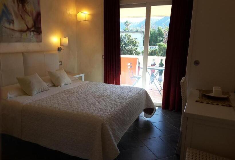 Номер Стандарт Вид на Сад, Borgo Di Santa Barbara