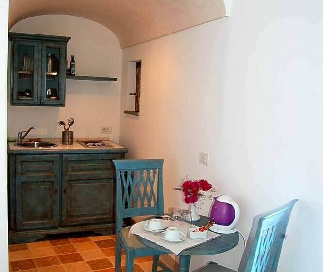 جناح جونيور مطلّ علي البحر, Villa Il Frantoio And Lilmar