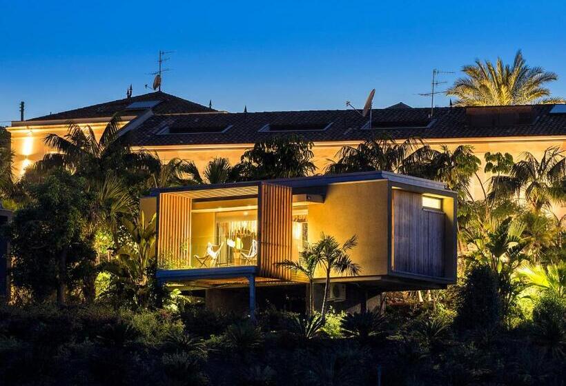 デラックスバンガロー, Donna Carmela Resort & Lodges