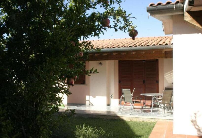 Апартаменты 1 Спальня, Villaggio Il Girasole