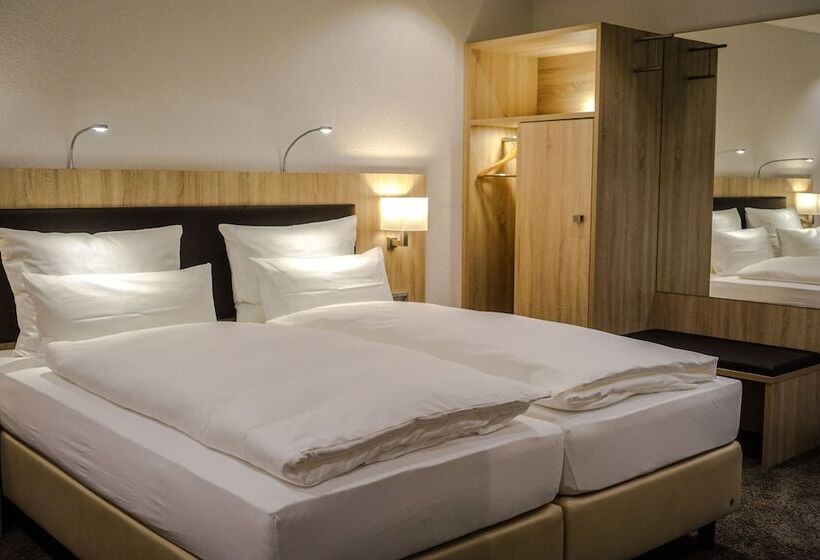 Номер Premium с Балконом, Go2bed Weil Am Rhein   Basel