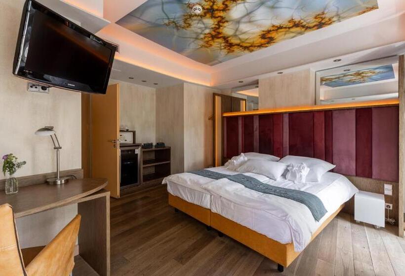 Номер Стандарт, Wirtshaus & Hotel Landsknecht