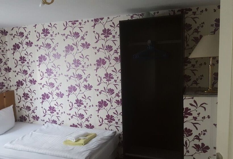Номер Стандарт Индивидуальный Совместная Ванная, Gz Hostel Bonn