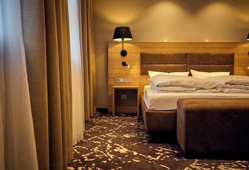 Номер Стандарт Трехместный, Bed&breakfast Erber