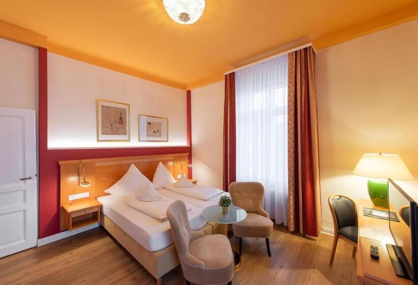 标准间带阳台, Villa Thea Hotel Am Rosengarten
