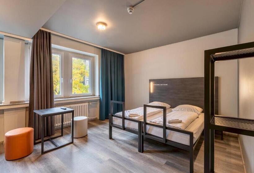 Номер Стандарт, a&o Koln Hauptbahnhof