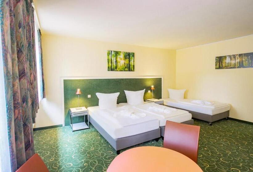 Номер Стандарт Трехместный, Erzgebirgshotel Freiberger Höhe