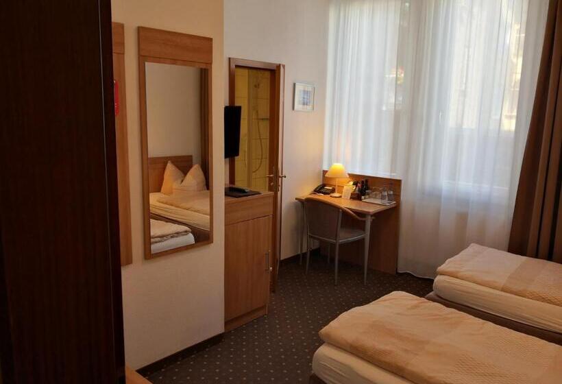 اتاق استاندارد, Pension Am Heusteig