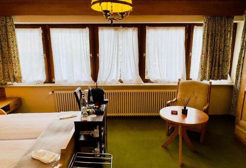 Номер Стандарт, Restaurant Adler Stube