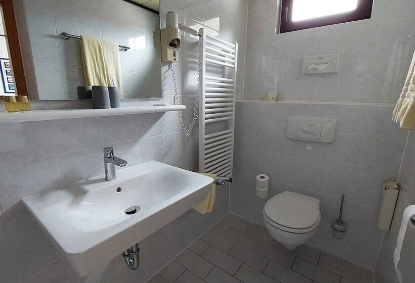 Номер Стандарт, Landgasthaus Zur Kupferkanne