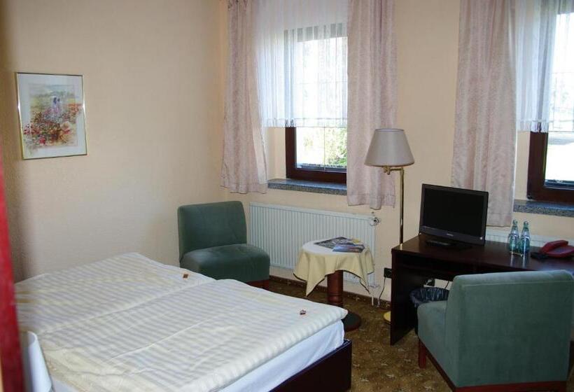 Номер Стандарт, Landhotel Goldener Löwe Mit Pension Am Taurastein