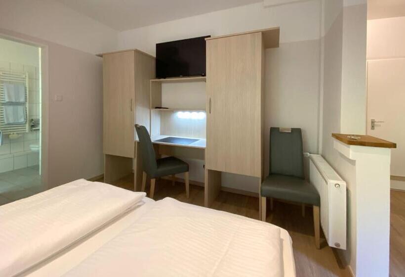 Студио Стандарт с Балконом, Also Hotel An Der Hardt