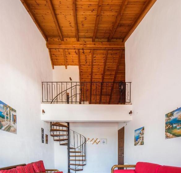 شقة غرفتين مطلة على البحر, Villa Perris Studios