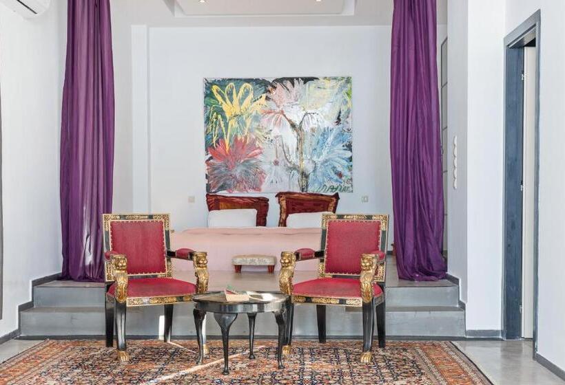 סוויטה משפחתית, Serenity Boutique Suites