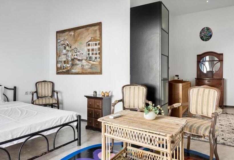 סוויטה משפחתית 2 חדרי שינה, Serenity Boutique Suites